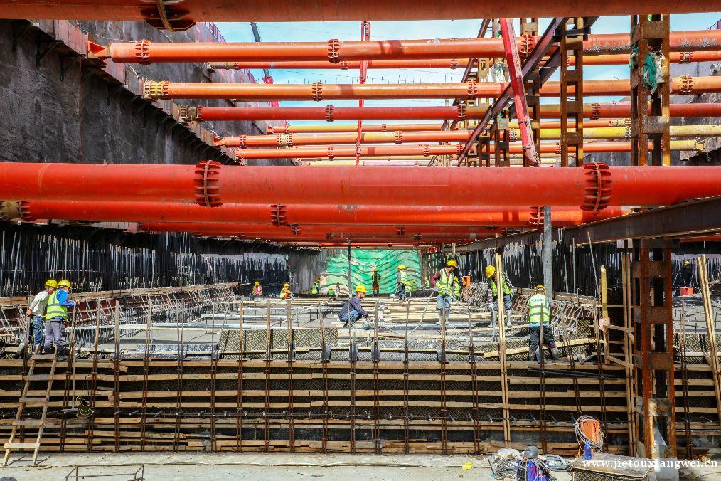 西安下穿灞河隧道工程创造“新纪录”工程明年6月底通车